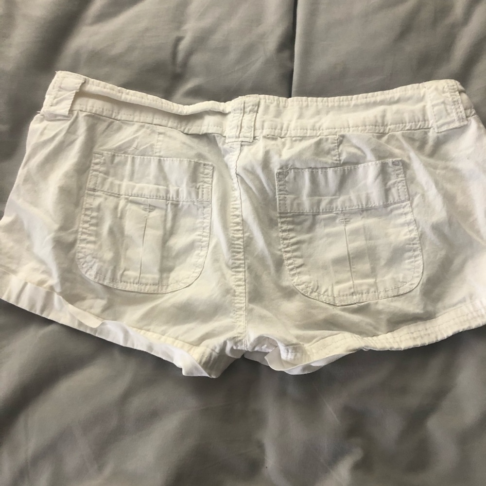 Shorties - Picture 3 of 3